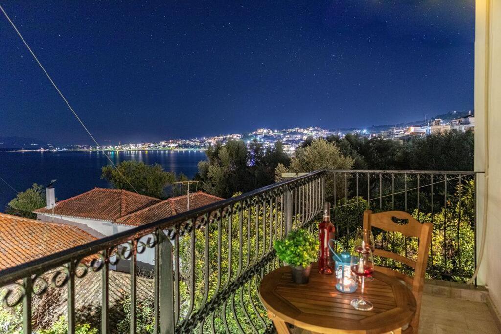 Hotel Makarounis Thea à Petalídhion Extérieur photo