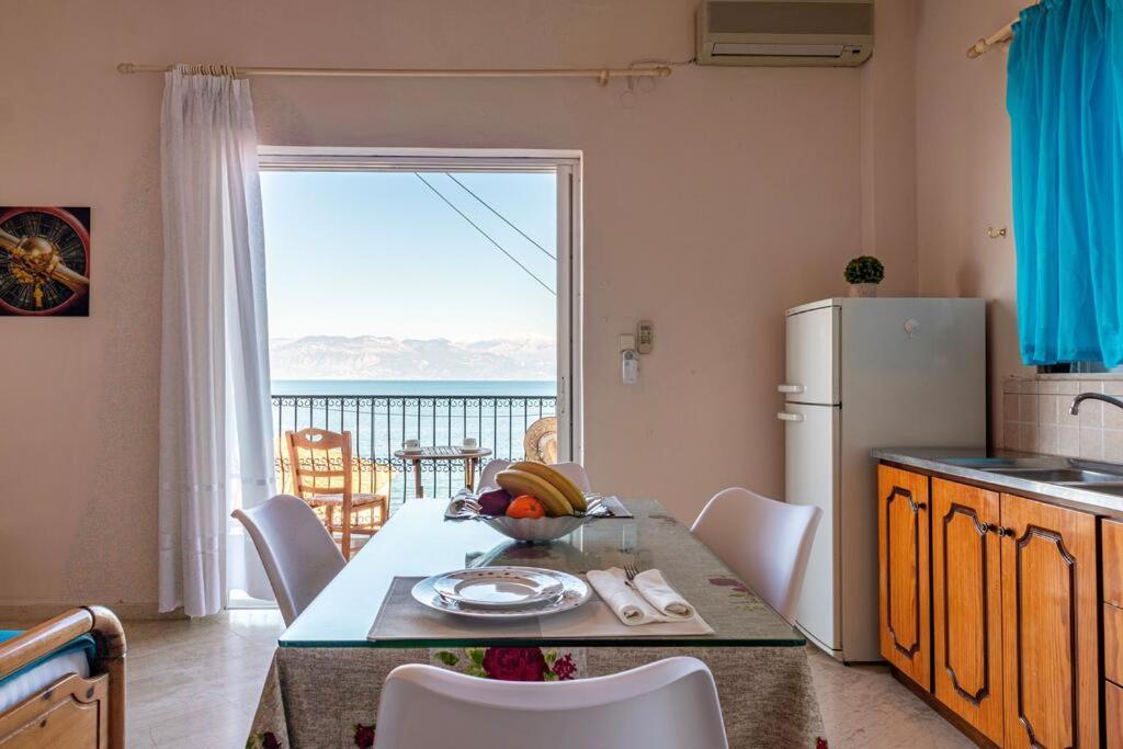 Hotel Makarounis Thea à Petalídhion Extérieur photo