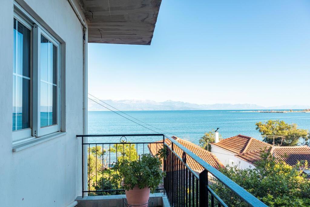 Hotel Makarounis Thea à Petalídhion Extérieur photo